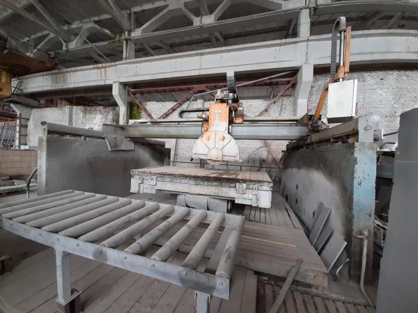 Продается фрезерный станок для распиловки камня Breton.  В рабочем состоянии — фото 3